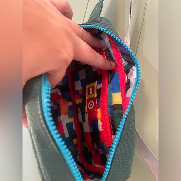 Lego x Target snap closure belt bag with adjustable strap in forest green - Picture 7 of 8